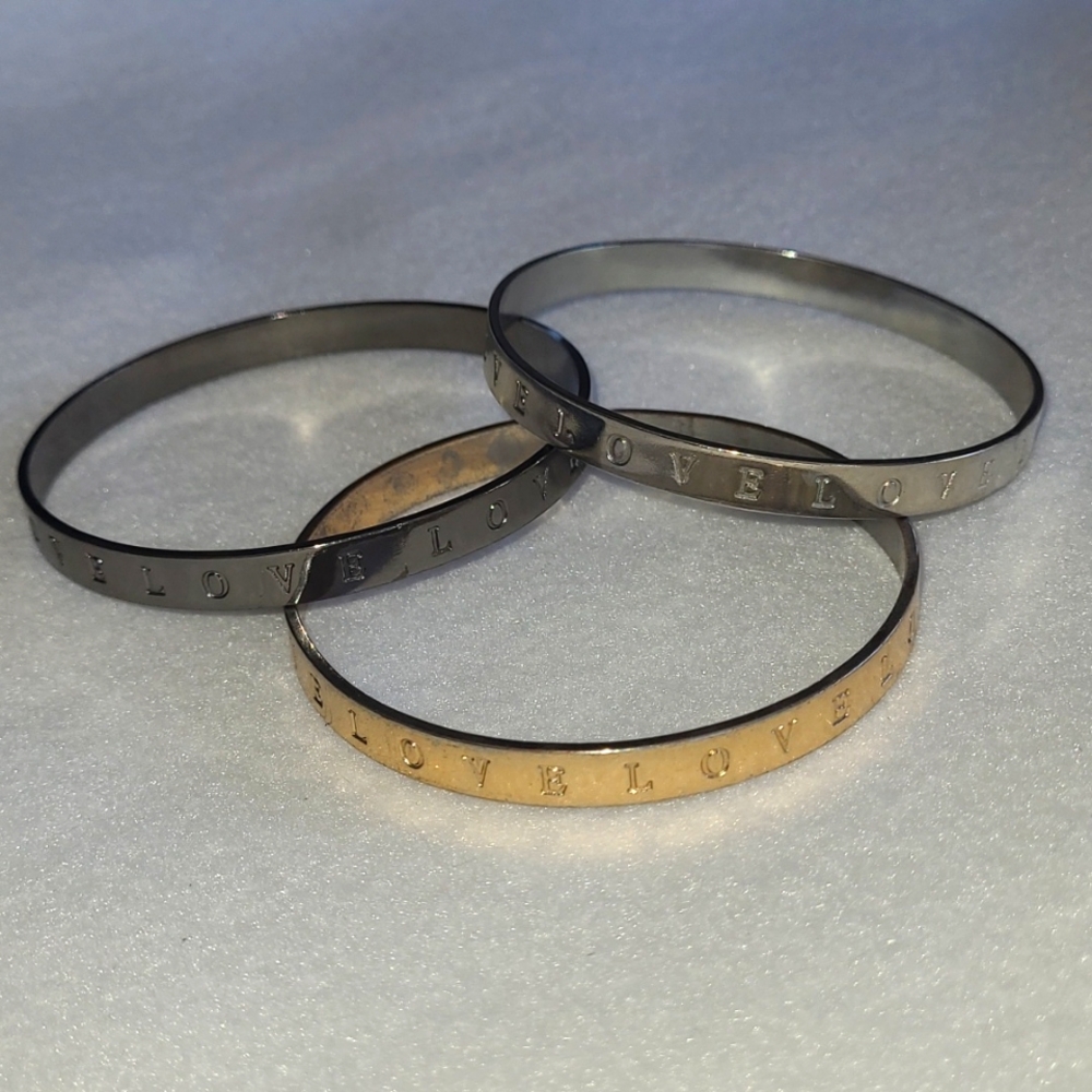3 Metal Love Bangles